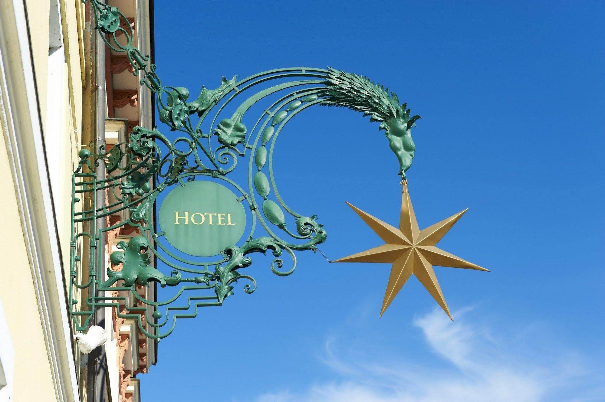 Hotel & Restaurant Stern กมึนด์ ภายนอก รูปภาพ